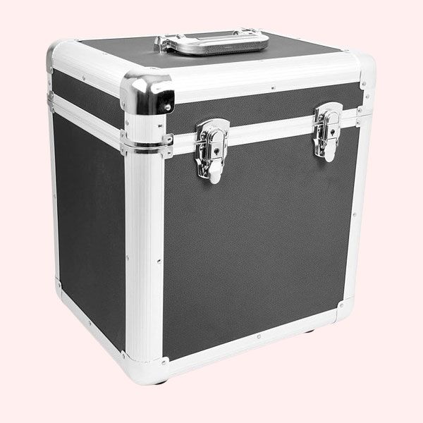 Una maleta flight case clásica con un diseño pulido