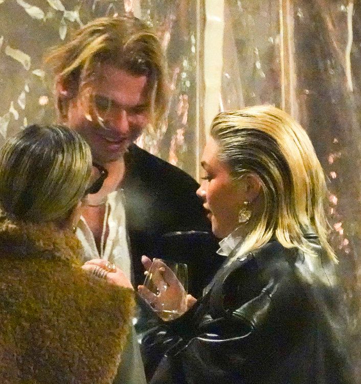 Florence Pugh y Charlie Gooch 
