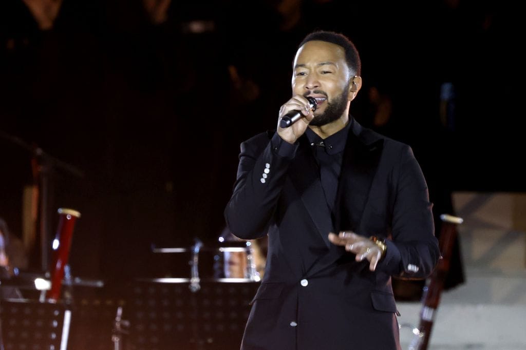 John Legend fue una de las estrellas que se presentó en la Plaza de San Pedro