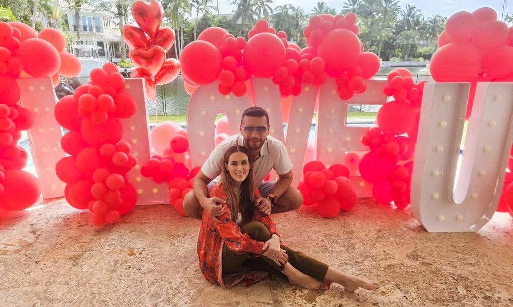 Jacky Bracamontes y Martín Fuentes