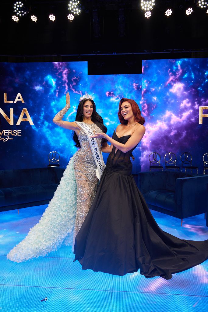 Zashely Alicea con Zuleyka Rivera, Miss Universe Puerto Rico 2006