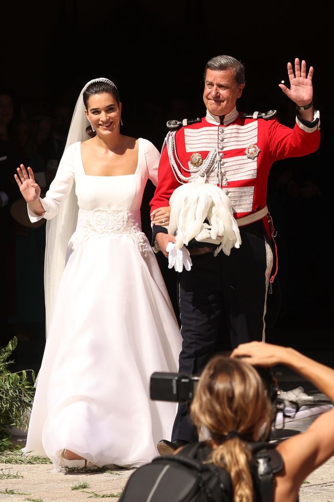 Los novios, radiantes a la salida de la ceremonia