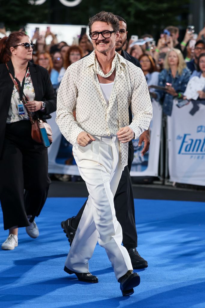 Pedro Pascal en un diseño de Tom Ford. 