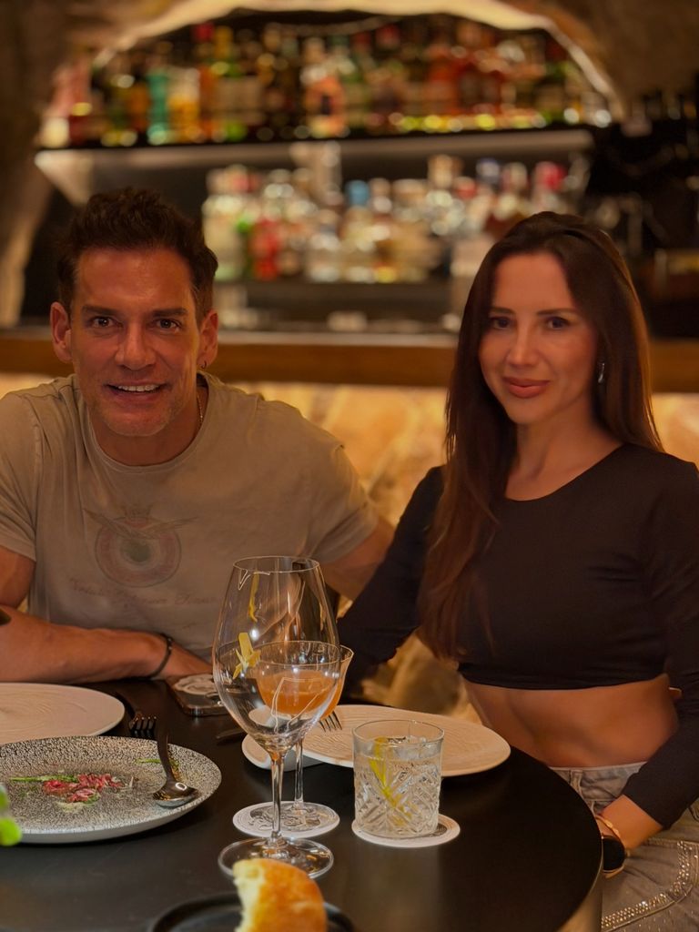 Cristián de la Fuente se deshizo en halagos al hablar de su novia Gabriela Bravo.