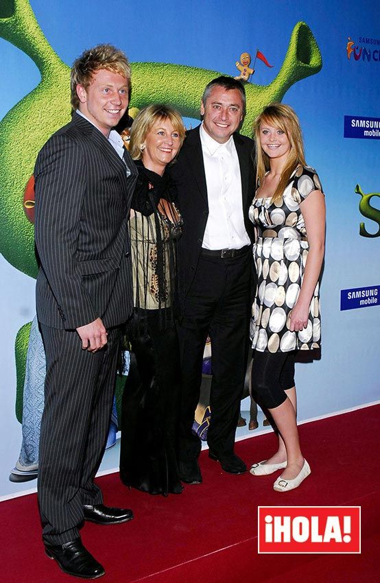 Michael Robinson, su mujer Christinne y sus hijos