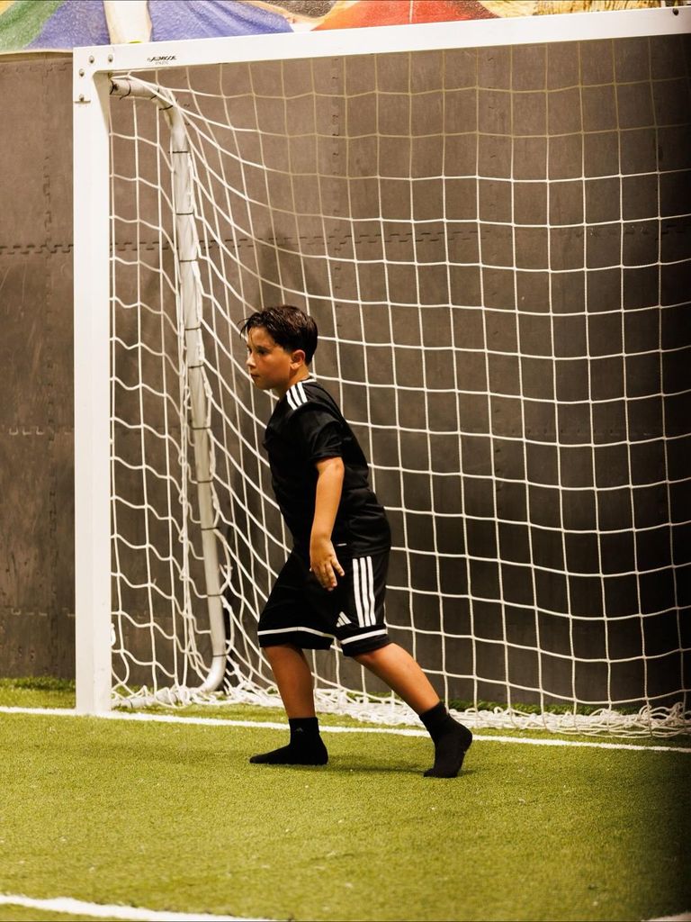 Mateo Messi se la pasó muy bien jugando fútbol en la fiesta de su hermano 