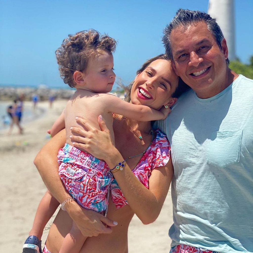 Daniel Sarcos, Alessandra Villegas y su hijo Daniel \"El Churri\"
