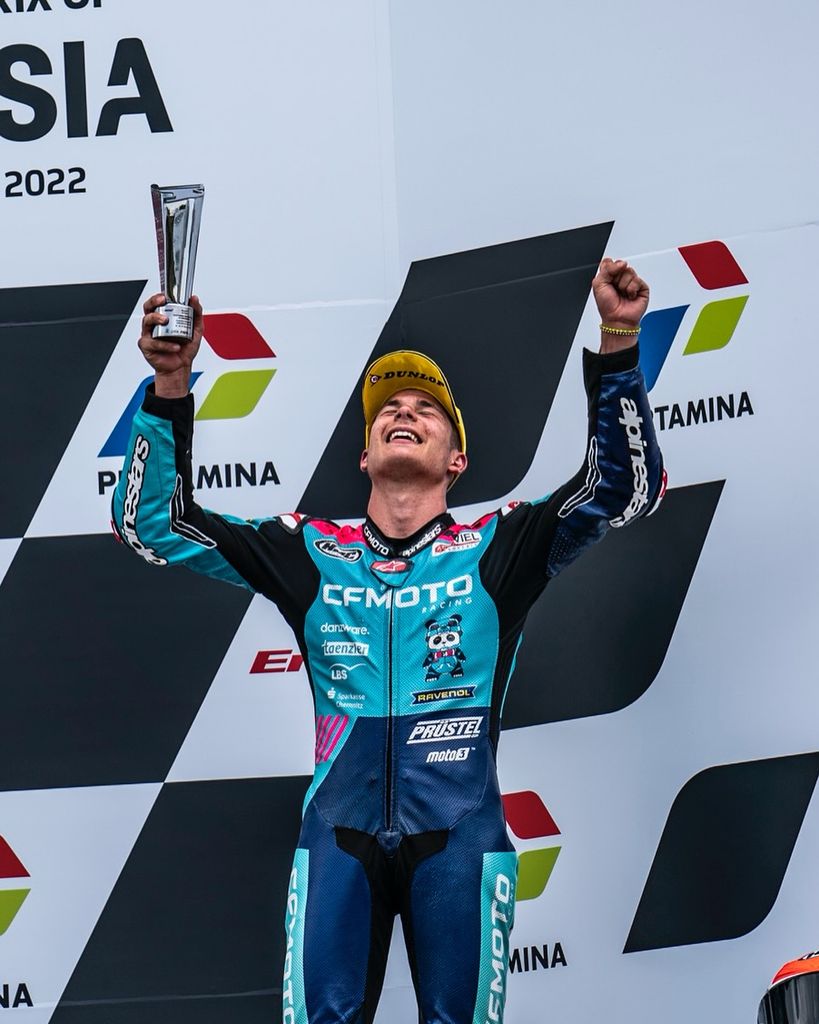 En 2023 el piloto sufrió un accidente en el campeonato Europeo de Moto2 del JuniorGP que lo dejó parapléjico