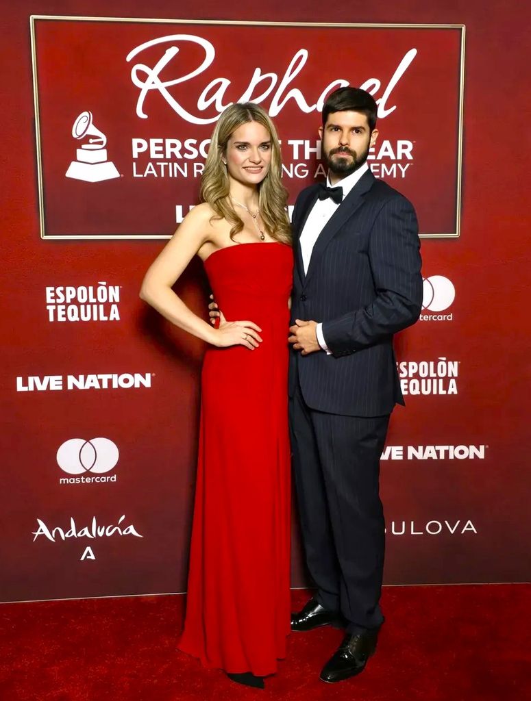 Isabel Dobarro, nominada al Latin Grammy 2025, y su marido, Rubén Torres Melero