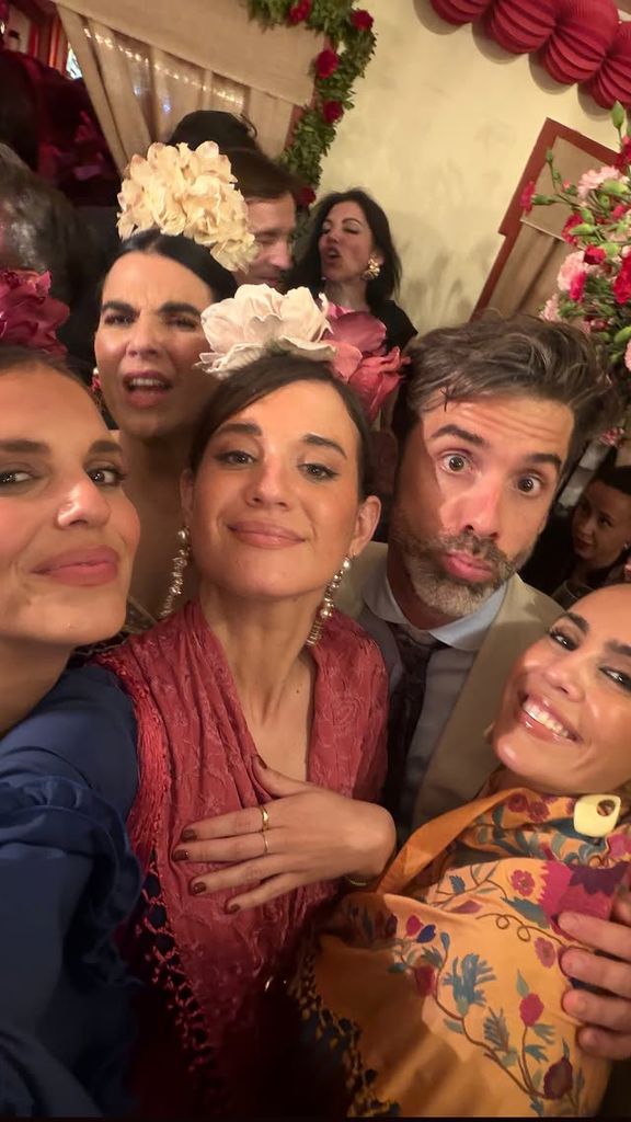 La plantilla de laSexta en una de las casetas de la Feria de Abril