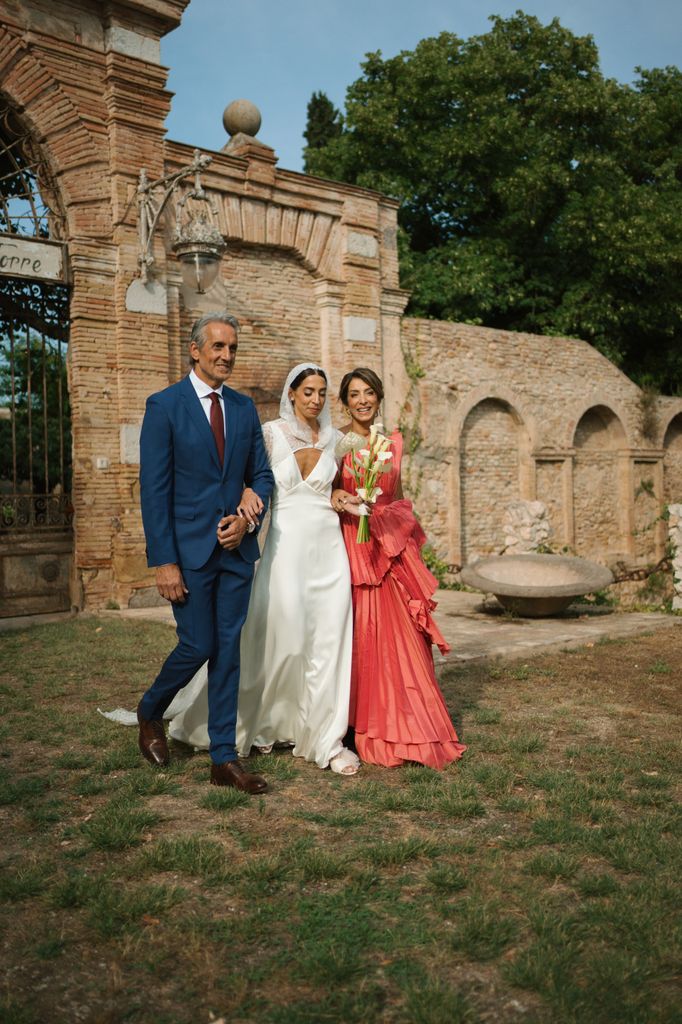 Camino de la novia al altar