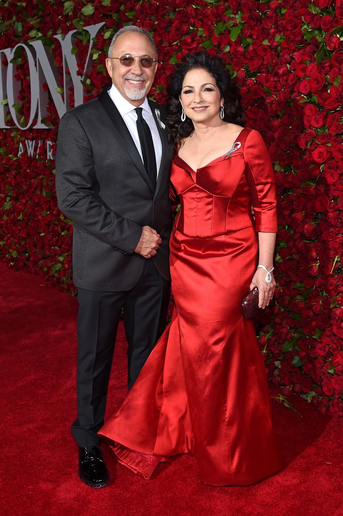 Emilio Estefan con su esposa Gloria Estefan, a quien ha apoyado desde los primeros días de su carrera.
