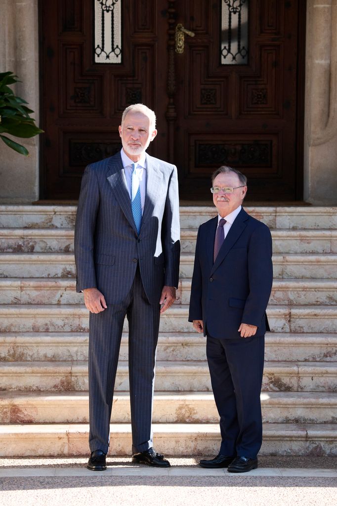 Don Felipe recibe al presidente de Ceuta en Mallorca