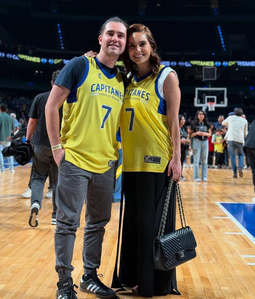 Tania y Pedro en una de sus citas en el basquetbol.
