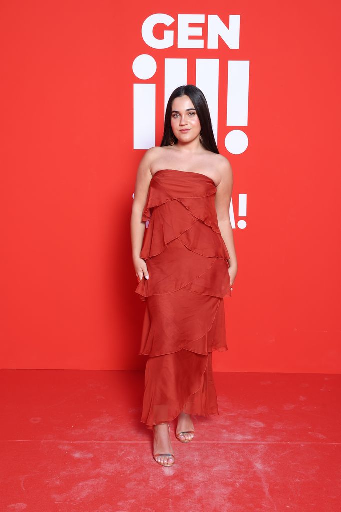 La hija de Paula Echevarría y David Bustamante, de 18 años, debuta en un photocall en los premios GEN ¡H!