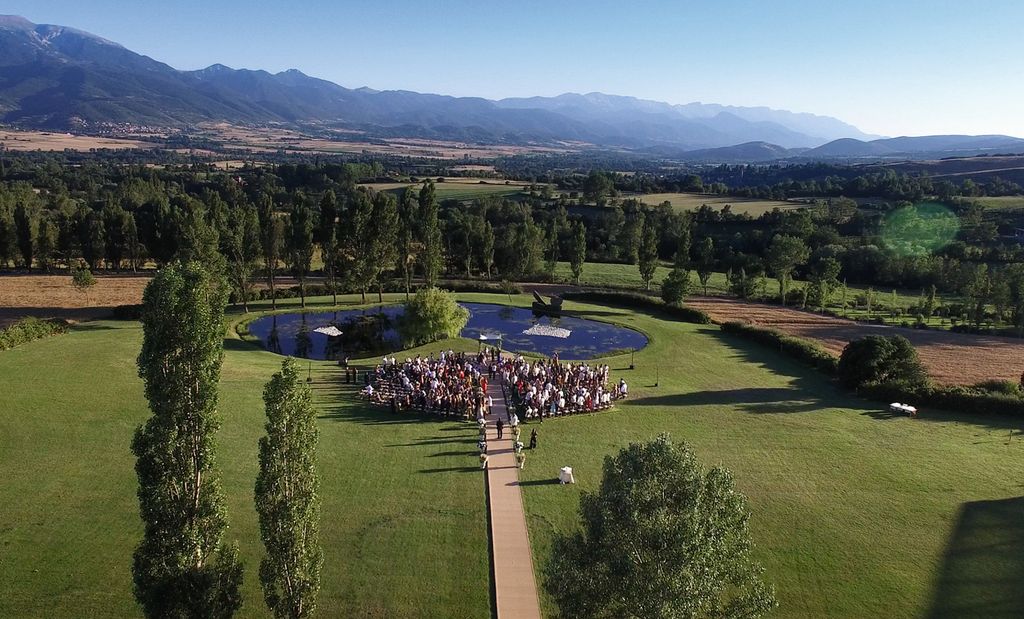 La boda de Gabriela Palatchi, hija del presidente de Pronovias, y el empresario turco Ediz Elhadef en Puigcerdà