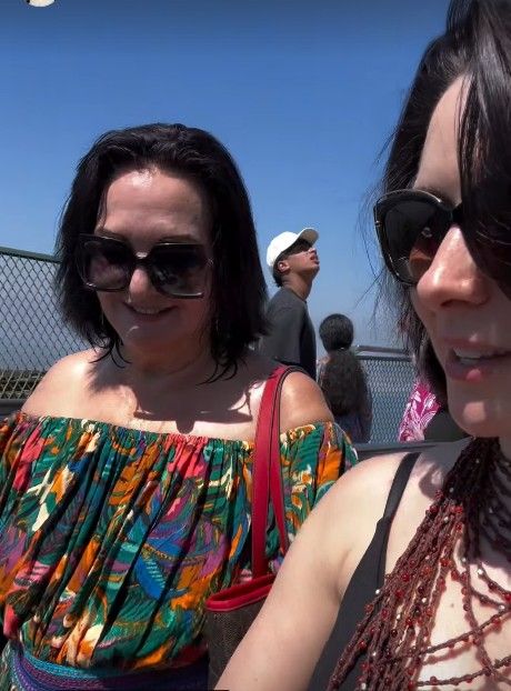 Ariadne Díaz y su mamá en Brasil