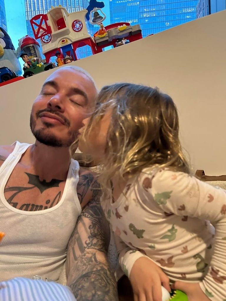 J Balvin y Río