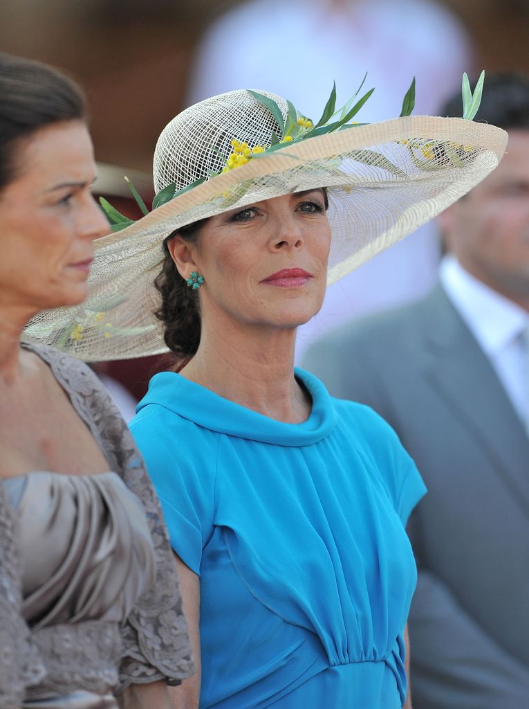 Tocados de invitada de las royals Carolina de Mónaco