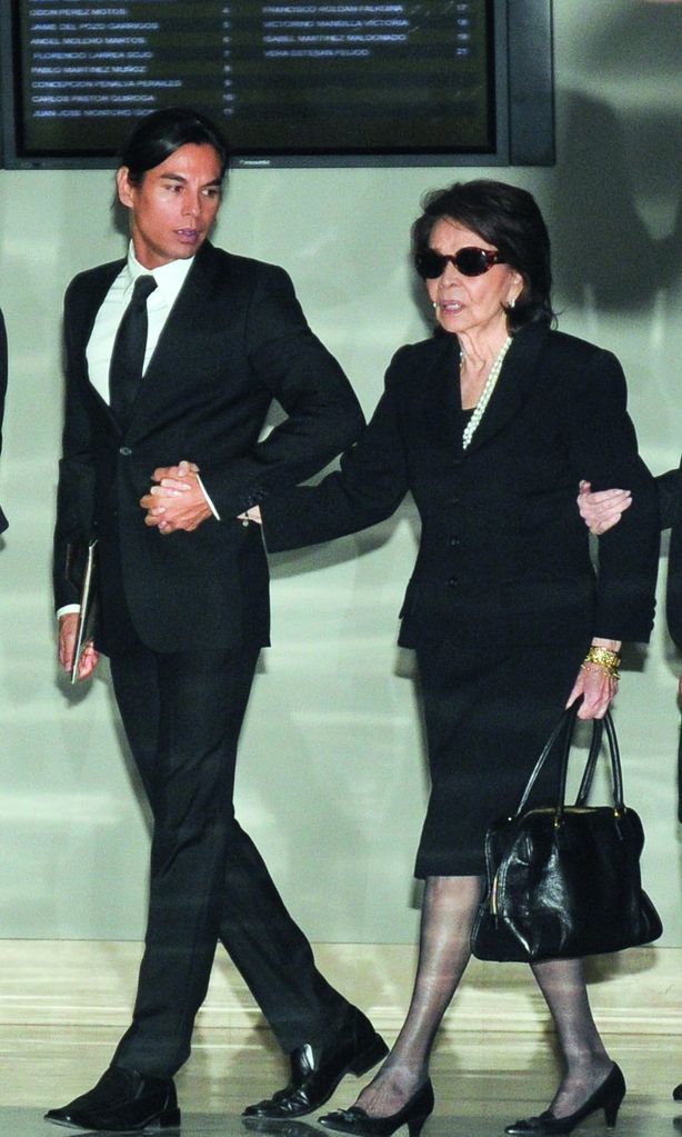 HOLA4022.Adiós a Beatriz Arrastia, madre Isabel Preysler.
