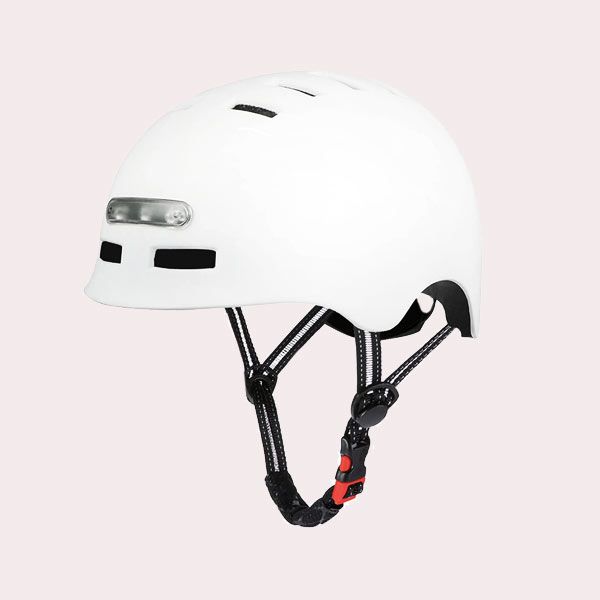 casco patinete blanco