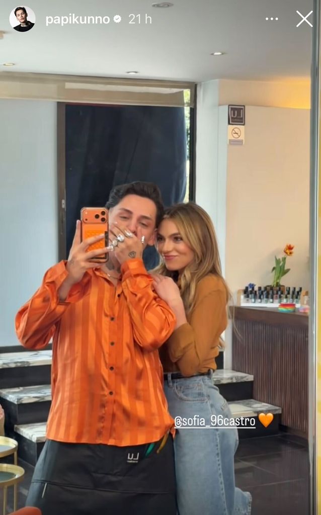 Sofía Castro con Kunno en el set.