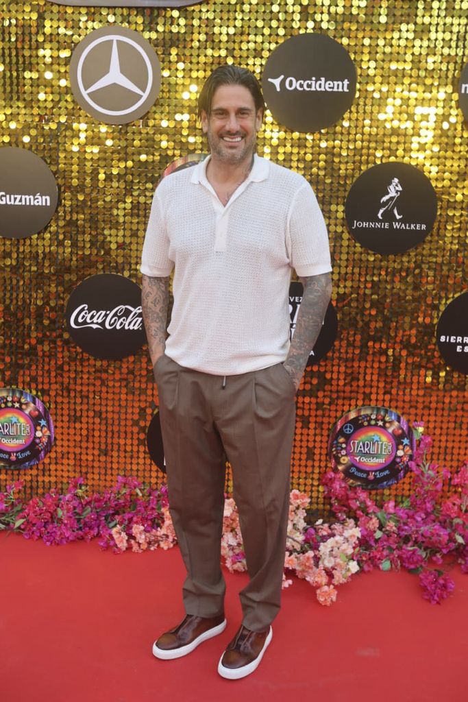 Melendi, en la alfombra roja de la Gala Starlite Occident
