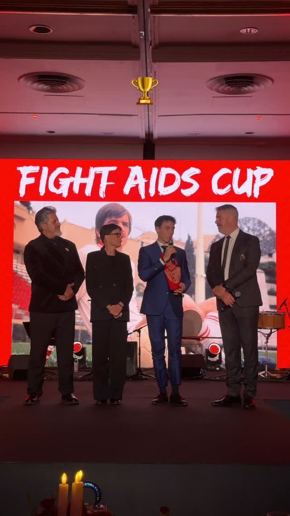 Louis Ducruet, junto a su madre, antes de la cena benéfica