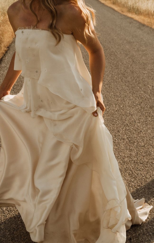 Vestido de novia viral de Claudia Llagostera