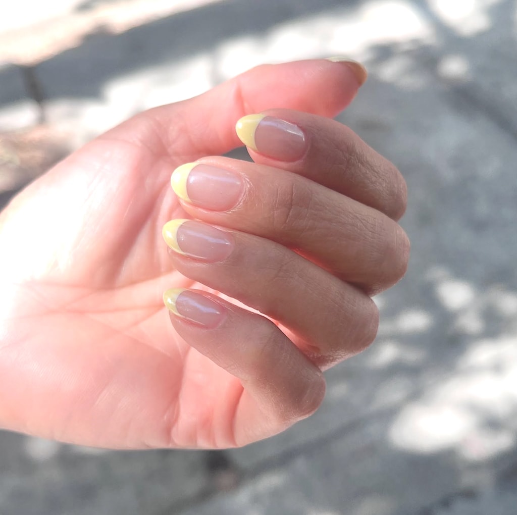 Amarillo mantequilla 
