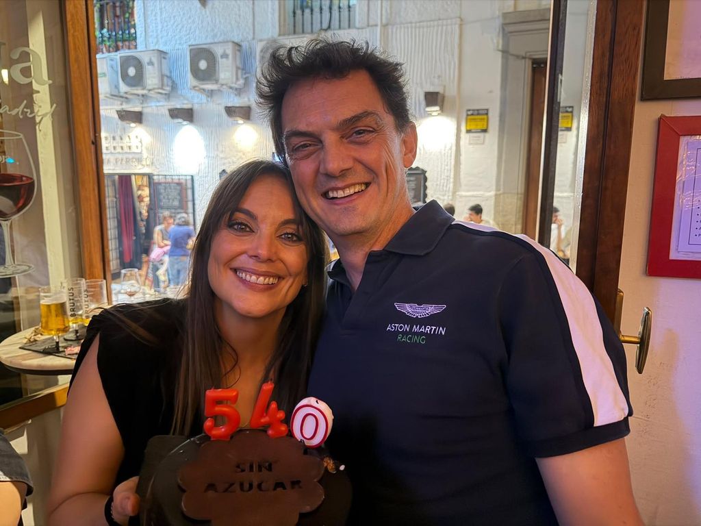 La periodista con su hermano al que está muy unida