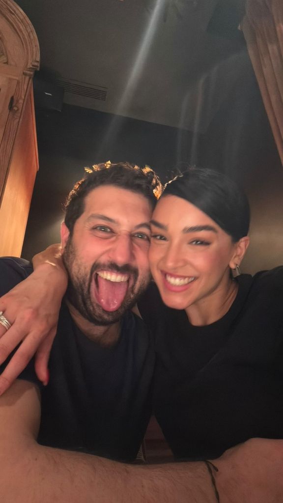 Ale Capetillo y Nader acaban de celebrar su primer aniversario de bodas.