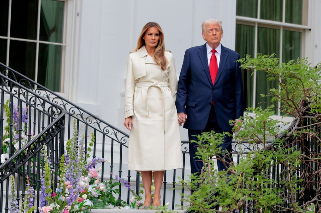 El presidente Donald Trump confirmó en 'Truth Social' que viajará a Roma junto a la primera Dama, Melania Trump, para el funeral de Su Santidad, el Papa Francisco 