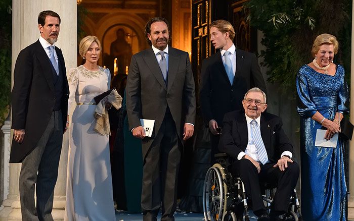 Pablo de Grecia con su padre Constantino 