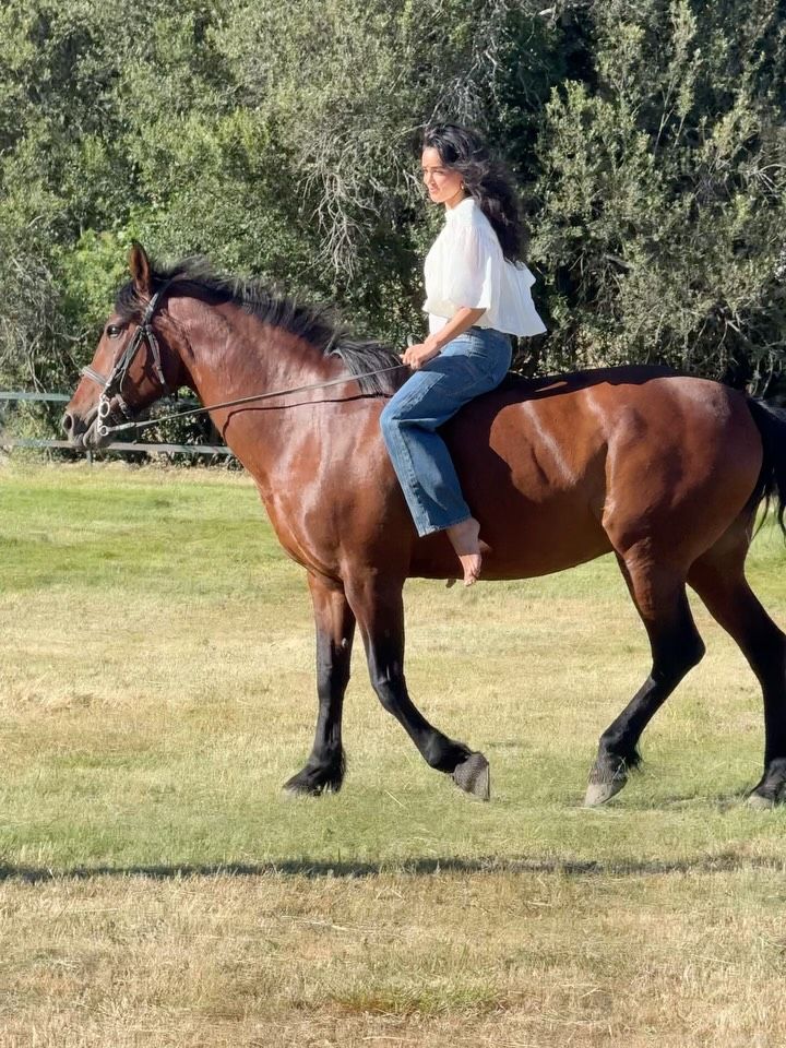 A pesar de todo, ella no dejará de montar
