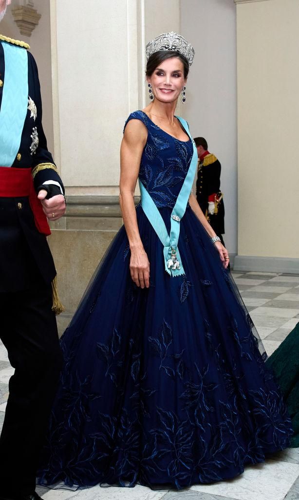 los looks de la reina letizia en dinamarca