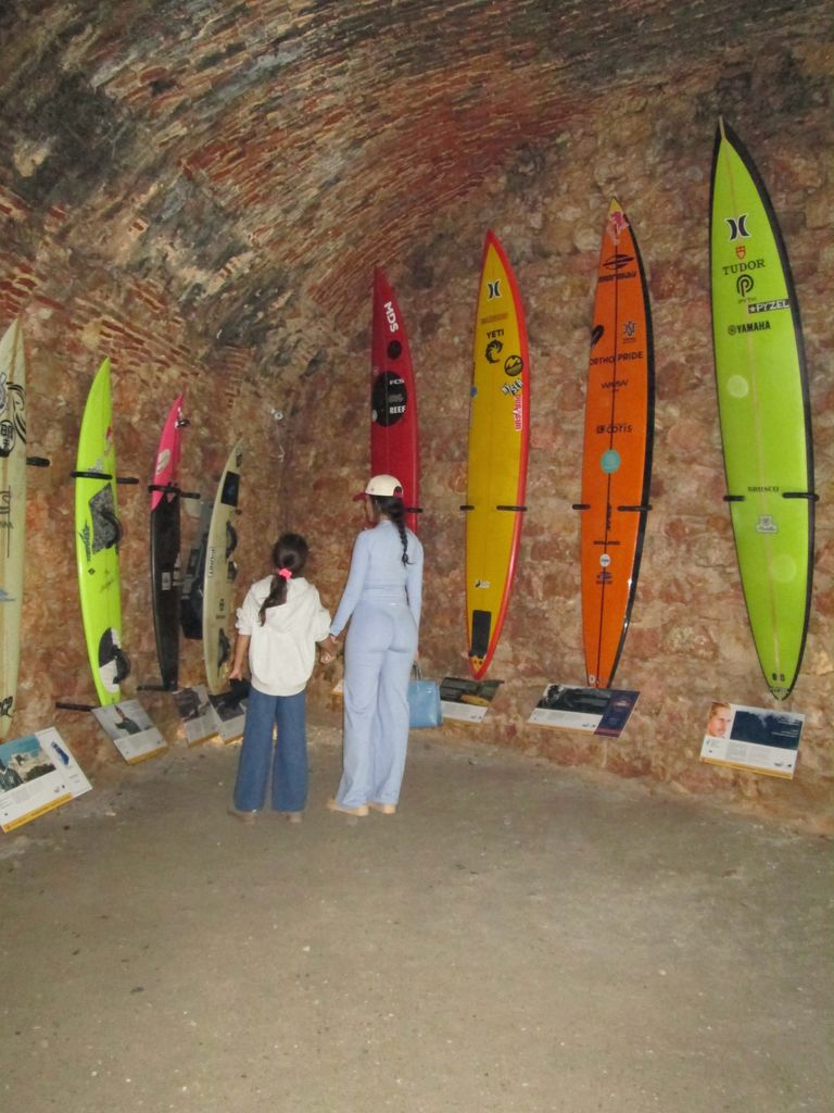 Georgina ha visitado el Muro de los Surfistas