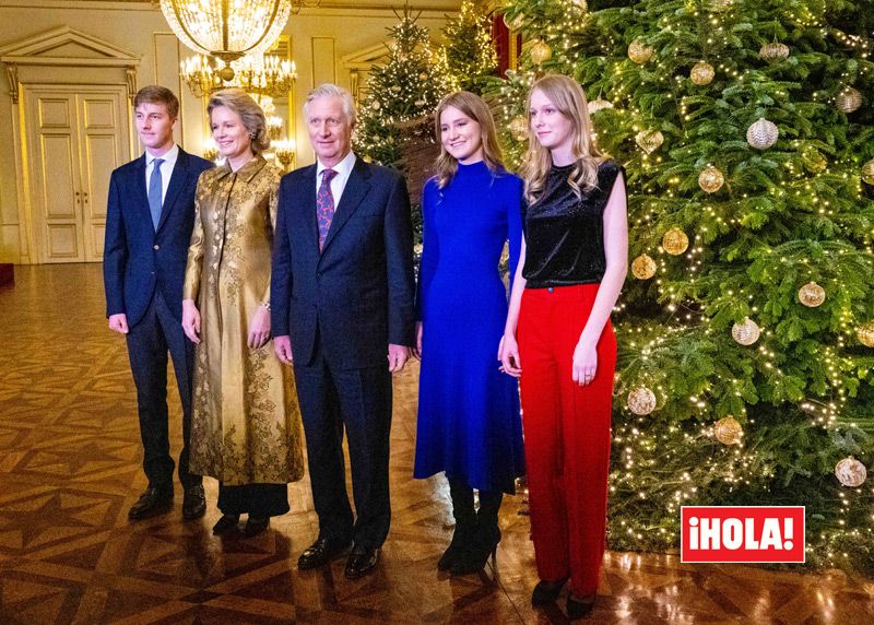 Elisabeth y Eléonore de Bélgica: sus looks de Navidad con maquillaje marcado