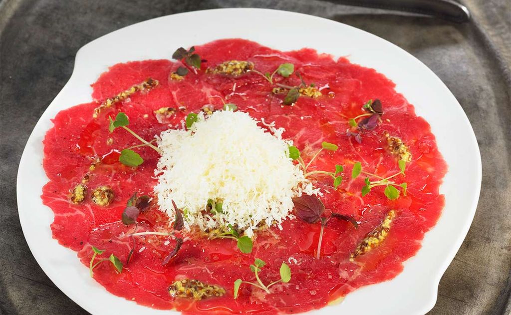 'Carpaccio' de ternera con parmesano