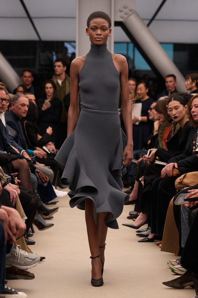 Alaïa por Pieter Mulier pasará a ser recordada como toda una era en la 'maison'.