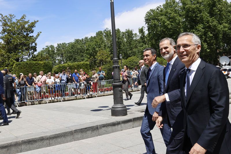 Don Felipe, en un paseo por Madrid