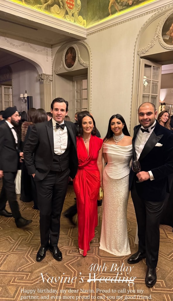 Tamara Falcó con un look de Navidad.