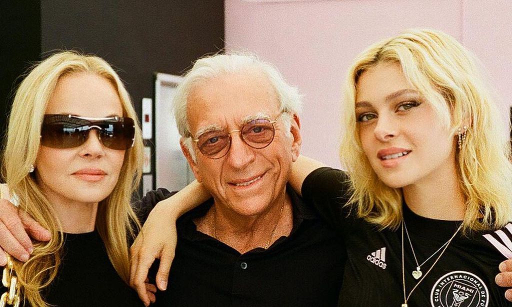 nicola anne peltz