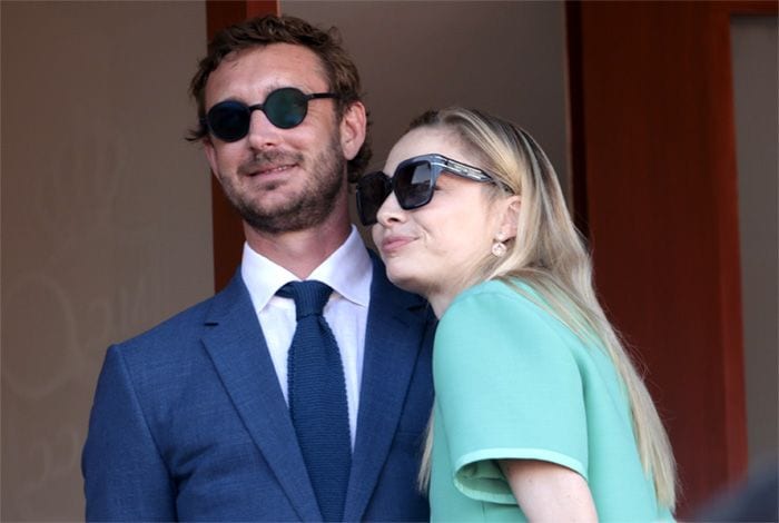 Pierre Casiraghi y Beatrice Borromeo muy cariñosos