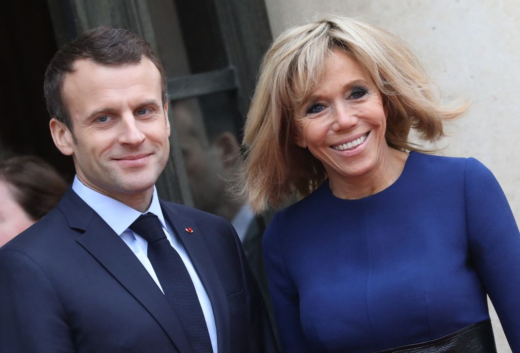 La relación entre Emmanuel y Brigitte Macron inició en la escuela en la que él estudiaba y ella era profesora