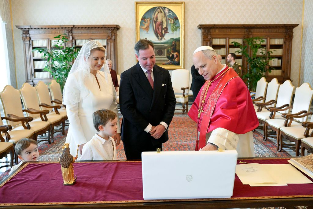 Es la primera audiencia papal de Guillermo y Stéphanie como Grandes Duques
