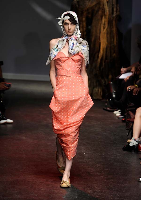 Look Vivienne Westood RTW P/V 2010