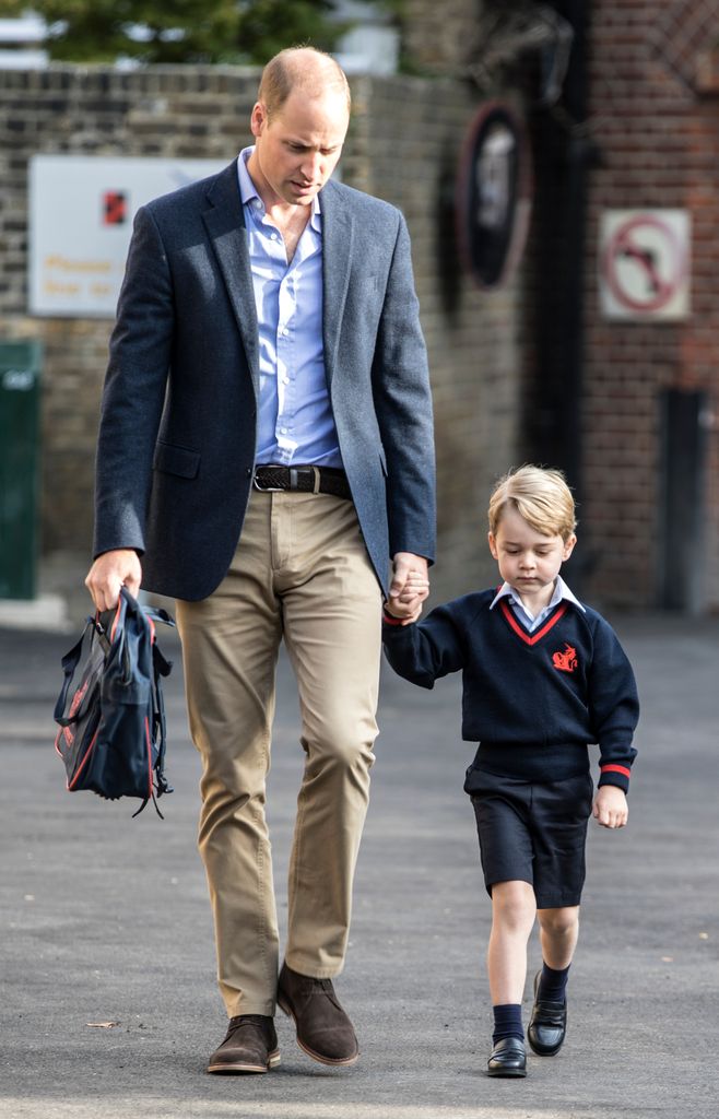 El príncipe George lucía adorable en su primer día en la escuela Thomas's Battersea en 2017.