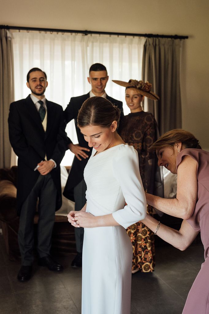 El vestido de novia de Lucía, de Clara Brea