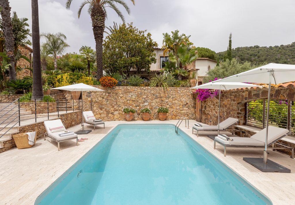 Casa con piscina